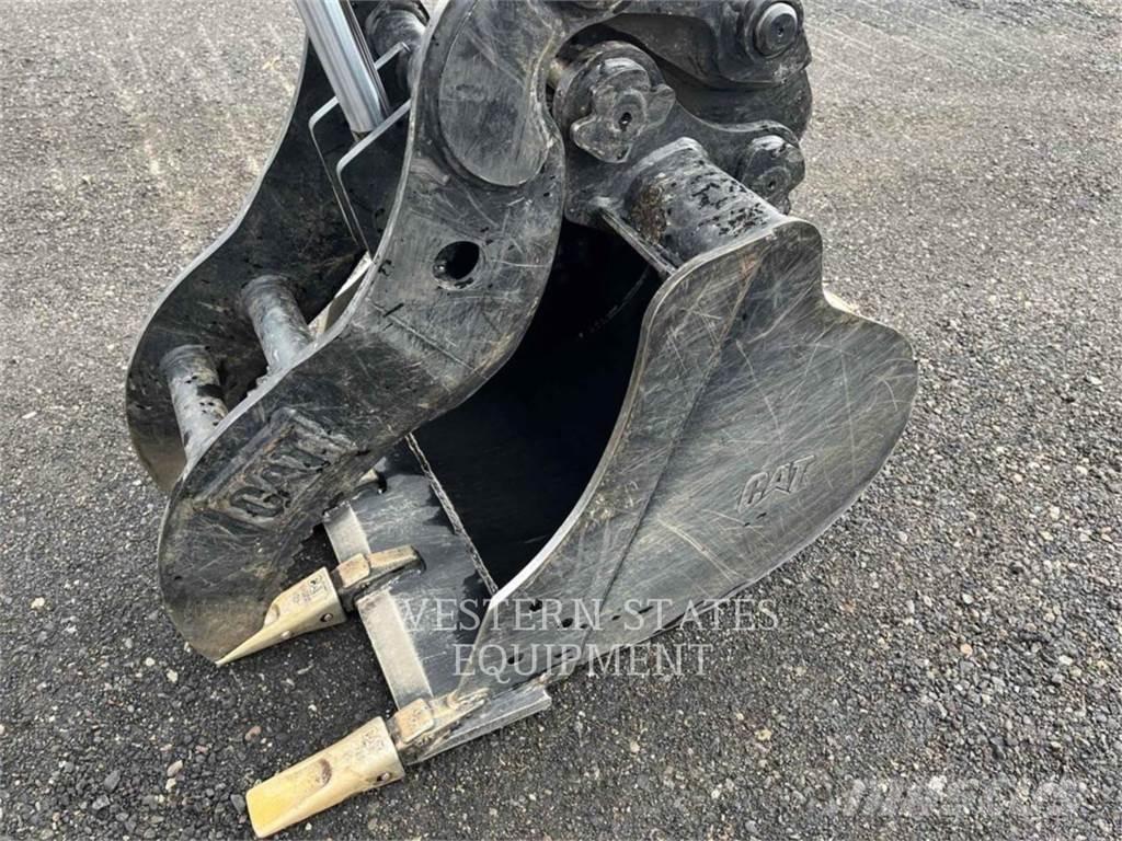 CAT 304 大型油圧ショベル12t以上（パワーショベル・ユンボ）