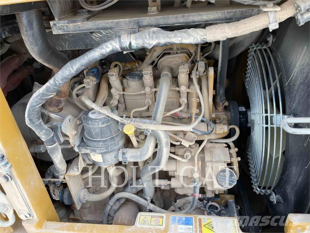 CAT 304 大型油圧ショベル12t以上（パワーショベル・ユンボ）