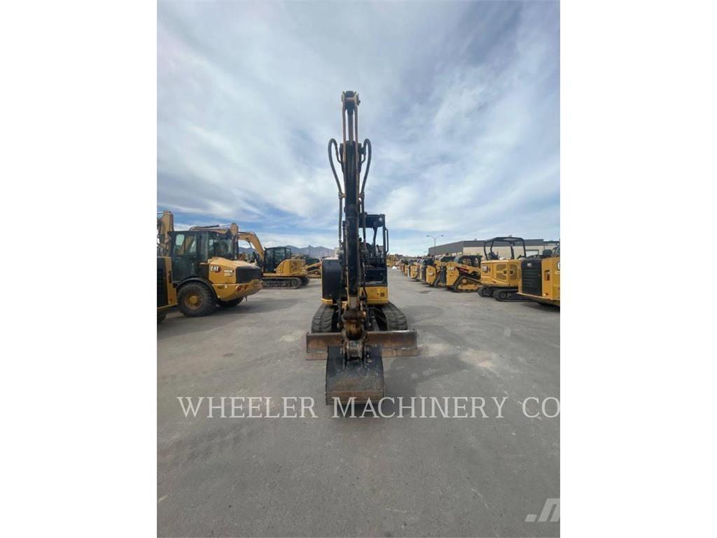 CAT 304 C1 TH 大型油圧ショベル12t以上（パワーショベル・ユンボ）