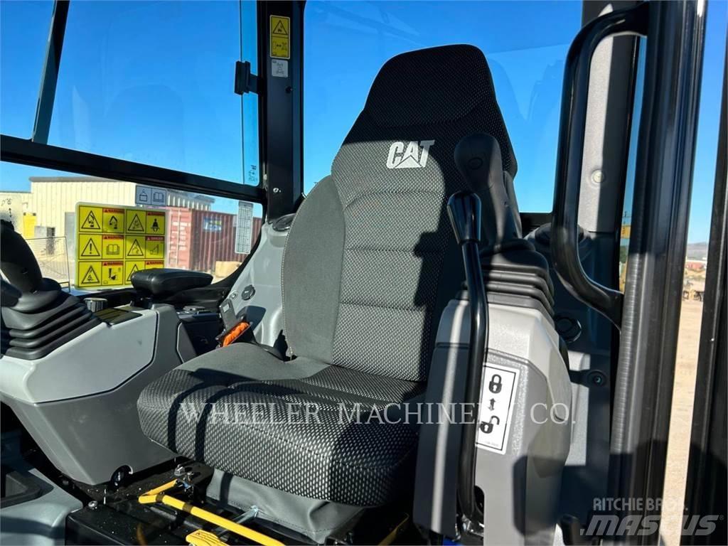 CAT 304 C3 TAQ 大型油圧ショベル12t以上（パワーショベル・ユンボ）