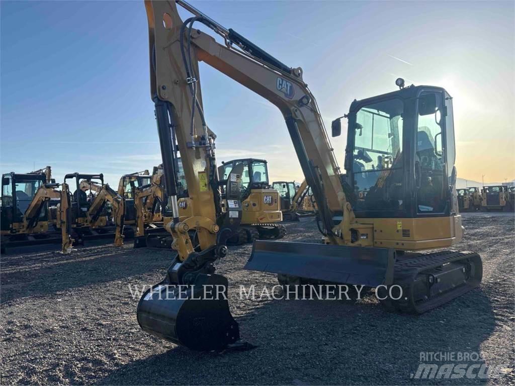 CAT 304 C3 TH 大型油圧ショベル12t以上（パワーショベル・ユンボ）