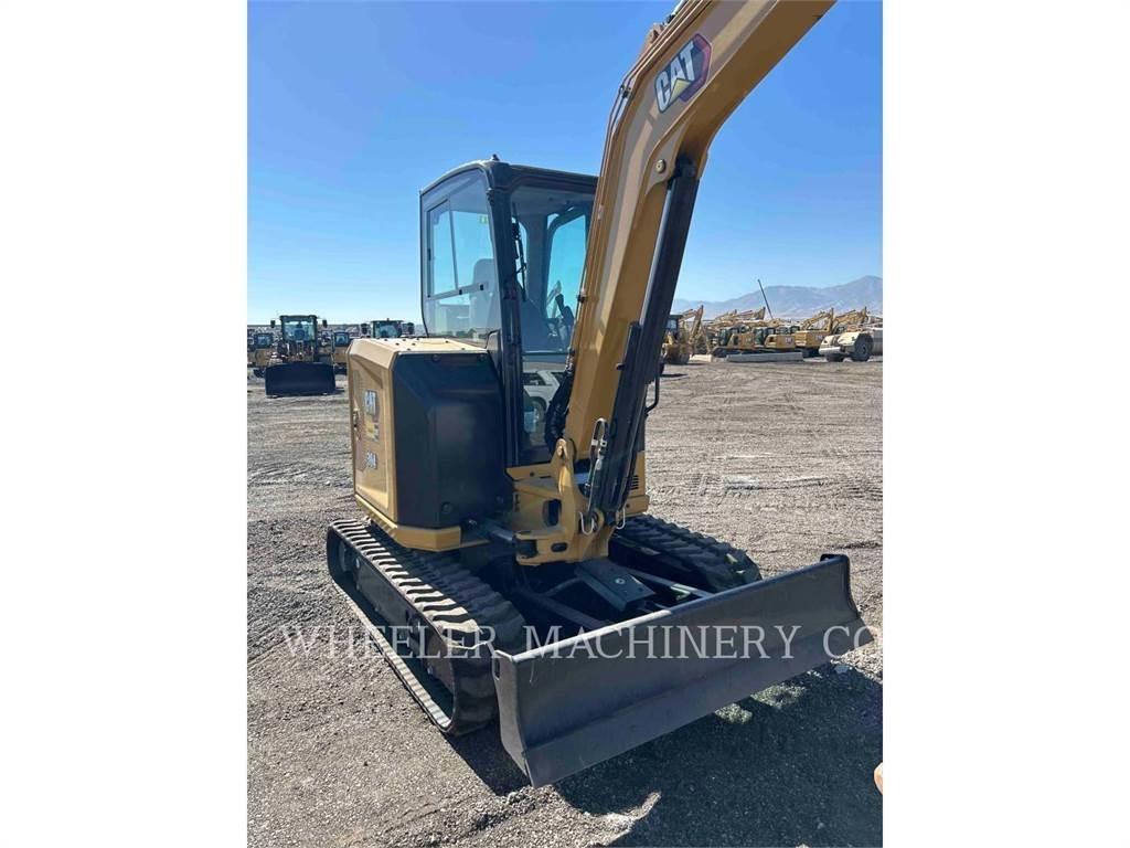 CAT 304 C3 TH 大型油圧ショベル12t以上（パワーショベル・ユンボ）