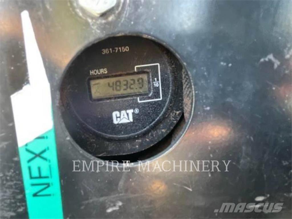 CAT 304D 大型油圧ショベル12t以上（パワーショベル・ユンボ）