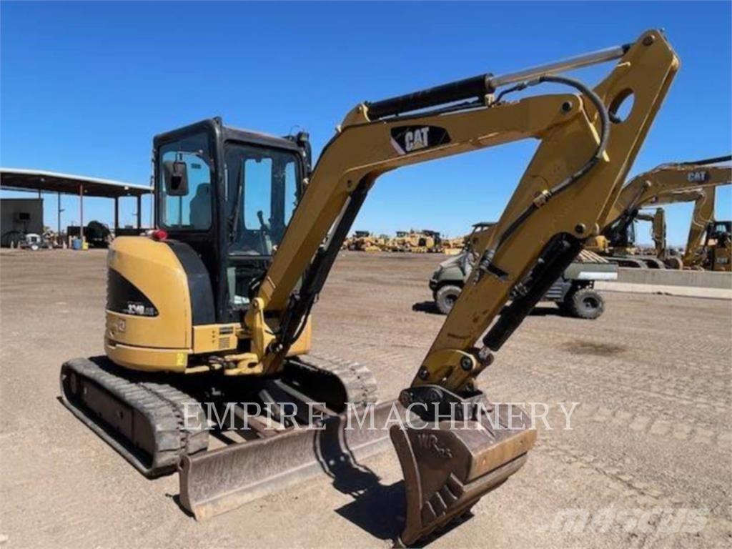 CAT 304D 大型油圧ショベル12t以上（パワーショベル・ユンボ）