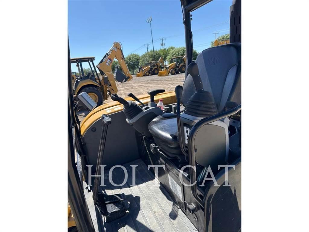 CAT 304E CR 大型油圧ショベル12t以上（パワーショベル・ユンボ）