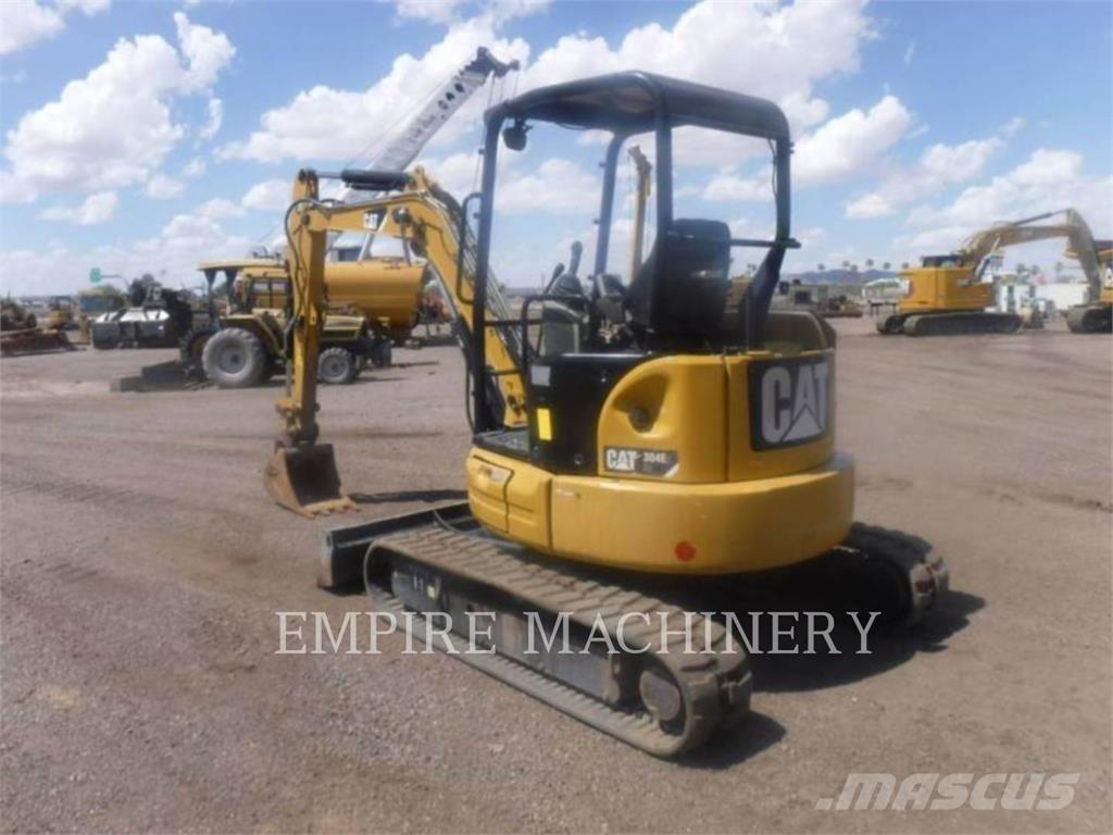 CAT 304E2 大型油圧ショベル12t以上（パワーショベル・ユンボ）