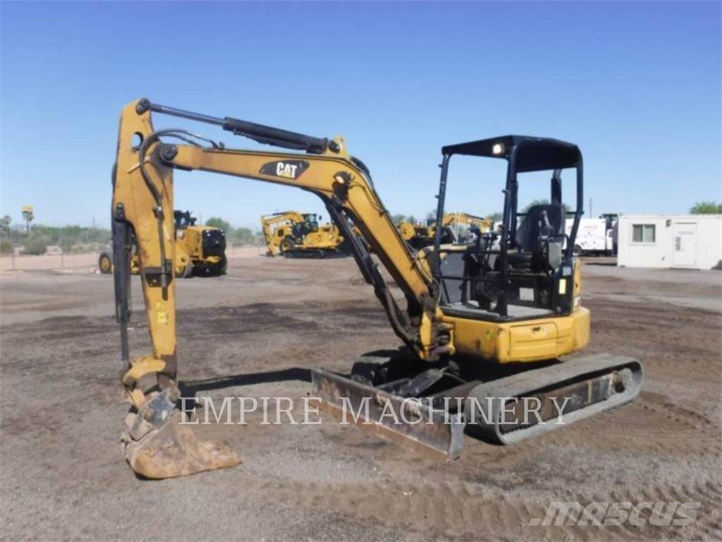 CAT 304E2 大型油圧ショベル12t以上（パワーショベル・ユンボ）