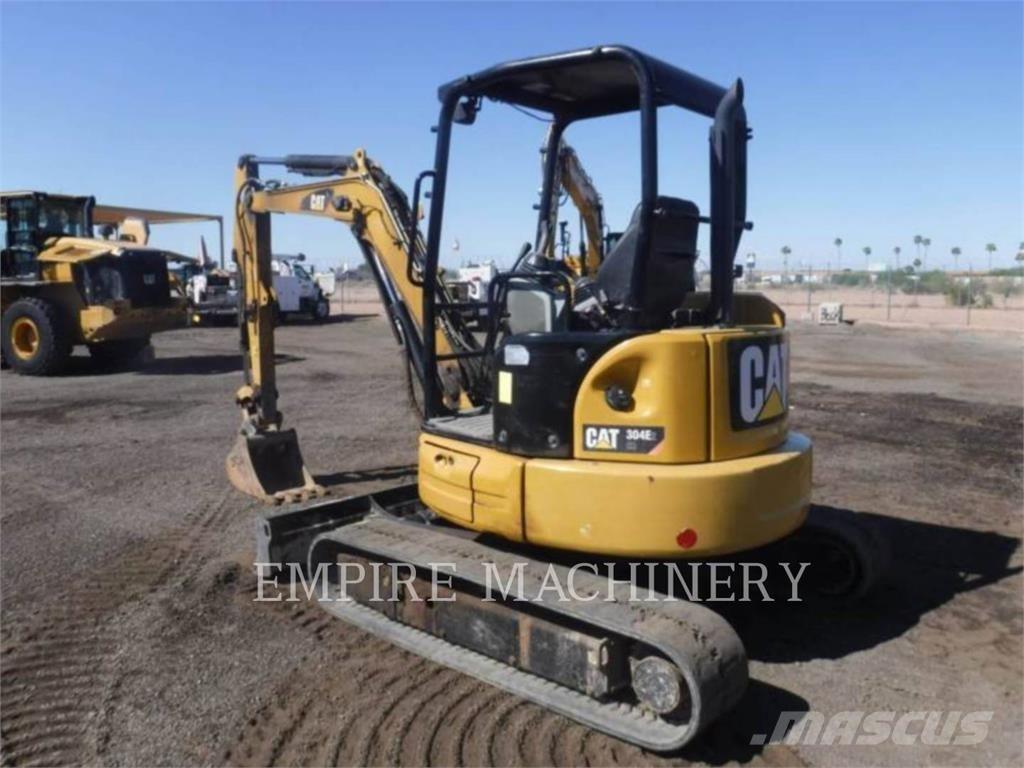 CAT 304E2 大型油圧ショベル12t以上（パワーショベル・ユンボ）