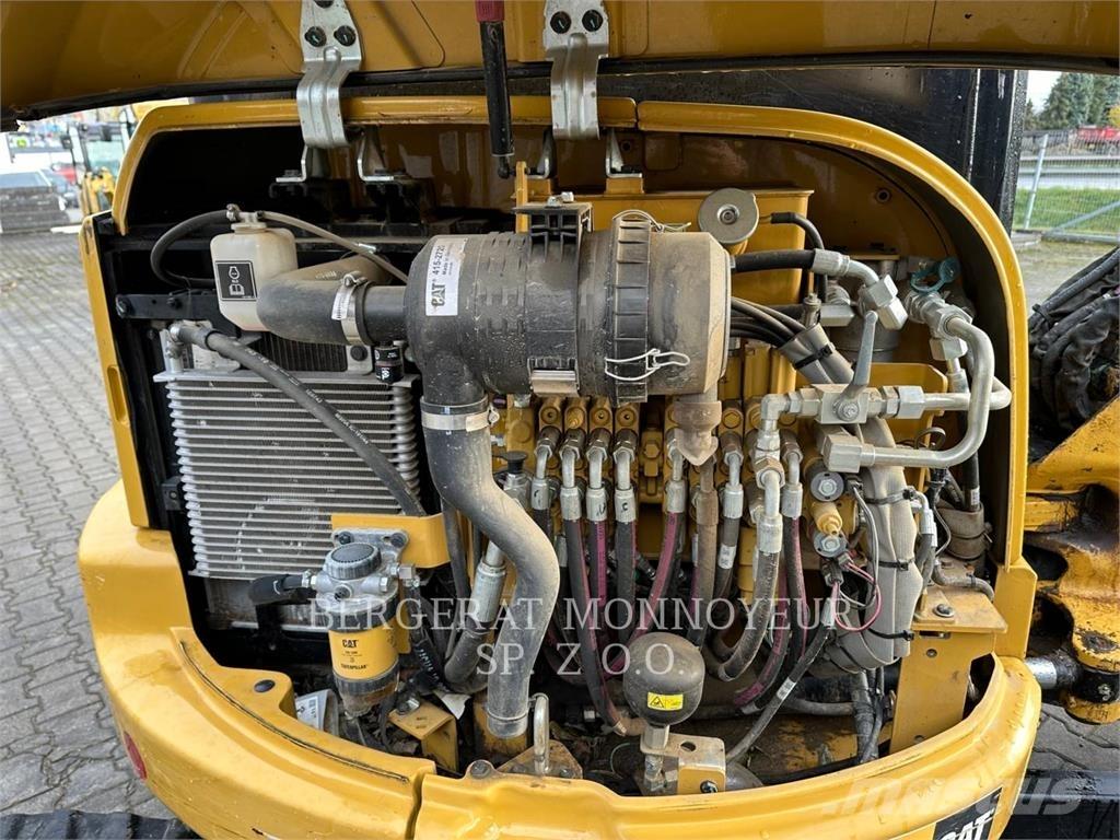CAT 304E2CR 大型油圧ショベル12t以上（パワーショベル・ユンボ）