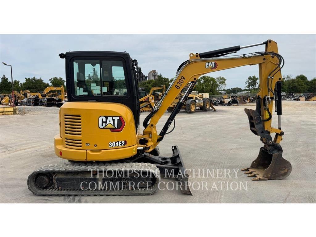 CAT 304E2CR 大型油圧ショベル12t以上（パワーショベル・ユンボ）