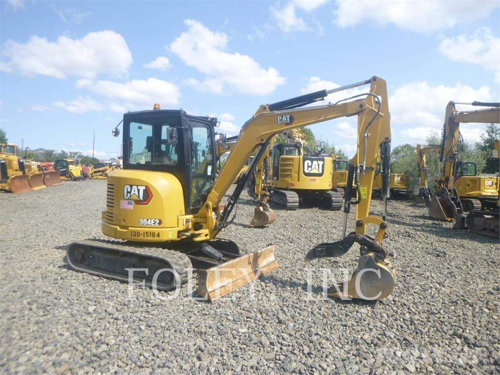 CAT 304E2CR 大型油圧ショベル12t以上（パワーショベル・ユンボ）
