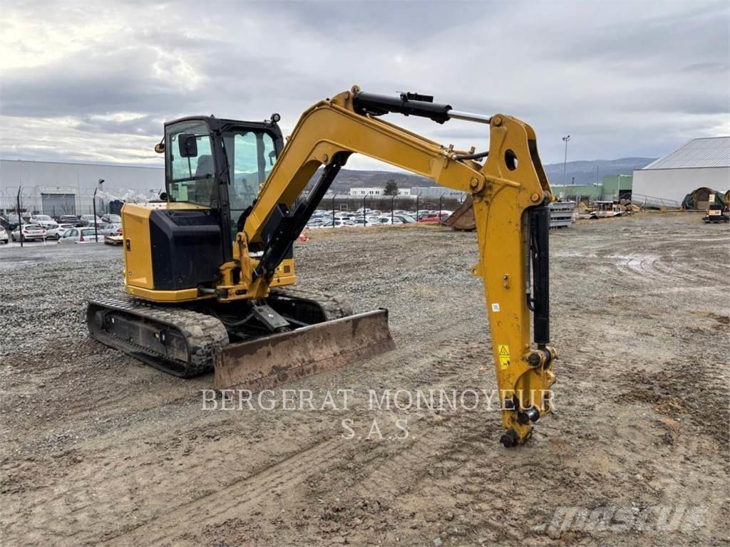 CAT 305 大型油圧ショベル12t以上（パワーショベル・ユンボ）