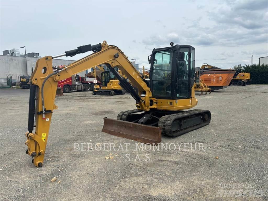 CAT 305 大型油圧ショベル12t以上（パワーショベル・ユンボ）