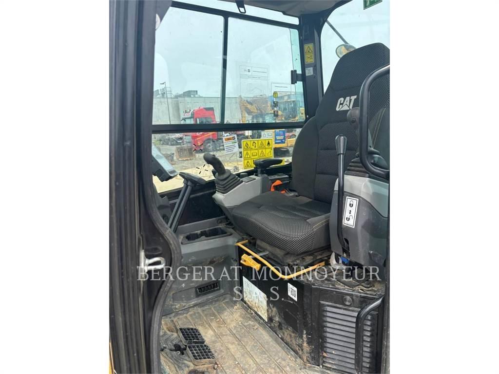CAT 305 大型油圧ショベル12t以上（パワーショベル・ユンボ）