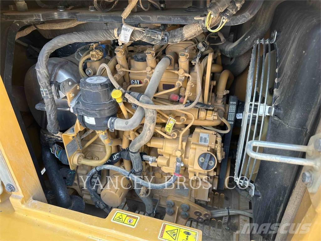 CAT 305 大型油圧ショベル12t以上（パワーショベル・ユンボ）