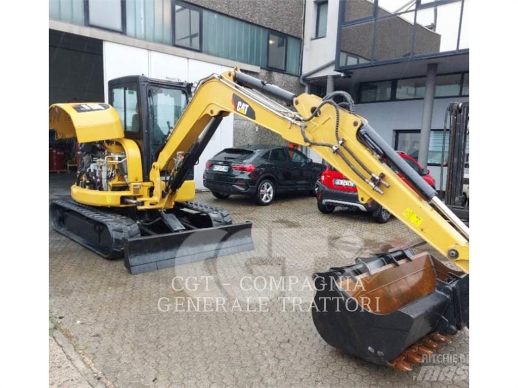 CAT 305.5 E2 大型油圧ショベル12t以上（パワーショベル・ユンボ）