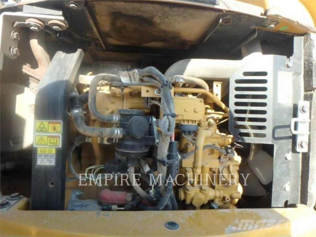 CAT 305.5E 大型油圧ショベル12t以上（パワーショベル・ユンボ）