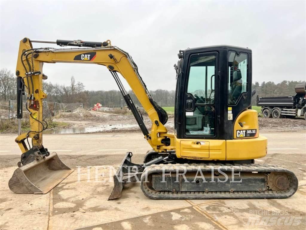 CAT 305.5E2 大型油圧ショベル12t以上（パワーショベル・ユンボ）