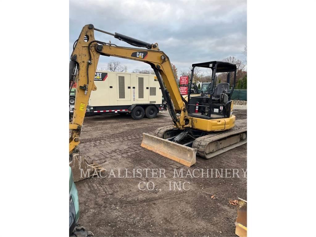 CAT 305.5E2 大型油圧ショベル12t以上（パワーショベル・ユンボ）