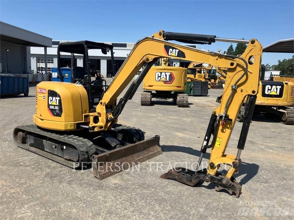 CAT 305.5E2 大型油圧ショベル12t以上（パワーショベル・ユンボ）