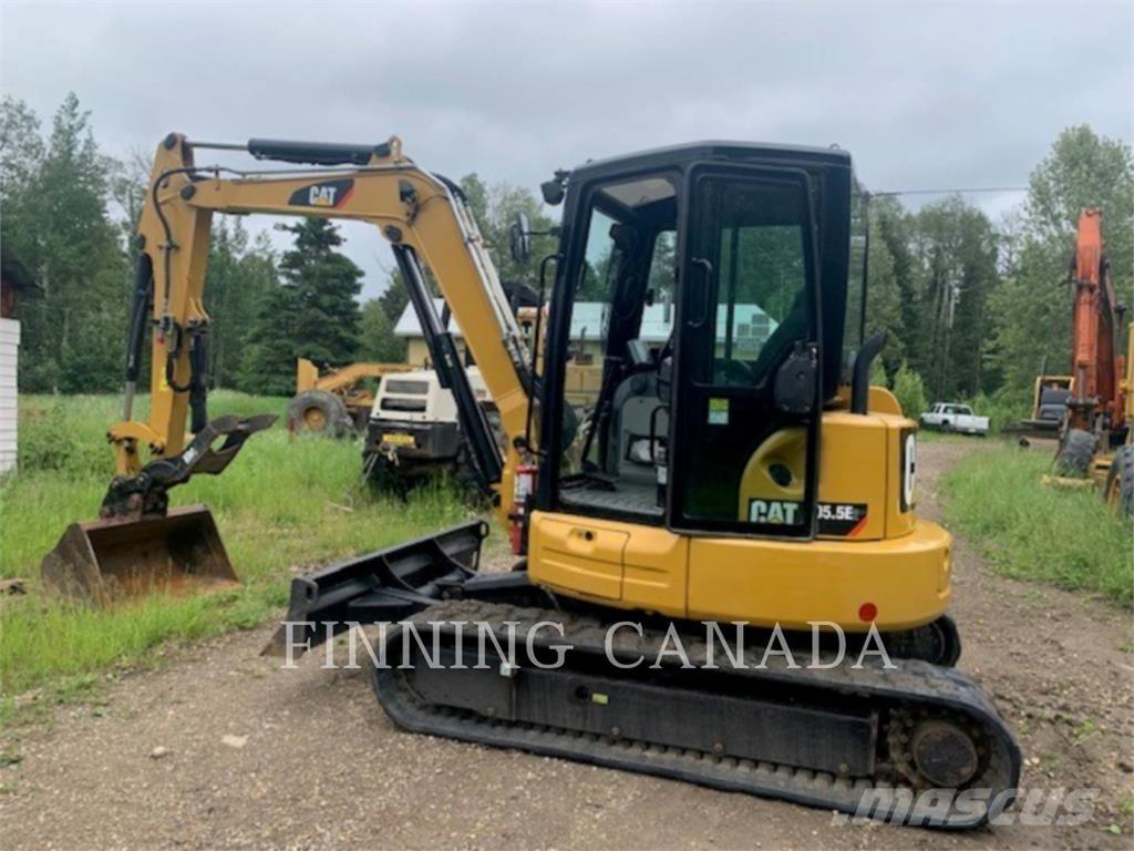 CAT 305.5E2 大型油圧ショベル12t以上（パワーショベル・ユンボ）