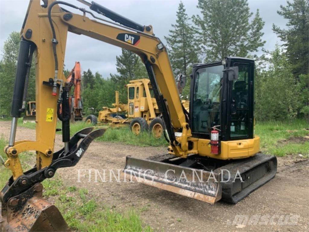 CAT 305.5E2 大型油圧ショベル12t以上（パワーショベル・ユンボ）
