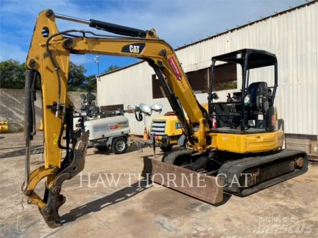 CAT 305.5E2 大型油圧ショベル12t以上（パワーショベル・ユンボ）