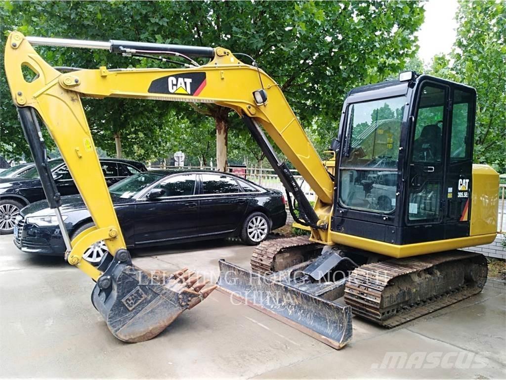 CAT 305.5E2 大型油圧ショベル12t以上（パワーショベル・ユンボ）