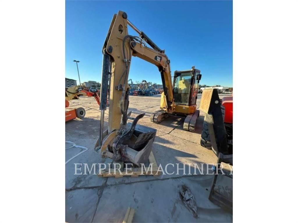 CAT 305.5E2 CA 大型油圧ショベル12t以上（パワーショベル・ユンボ）