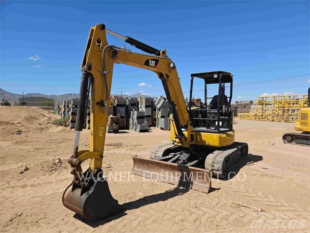 CAT 305.5E2 CR 大型油圧ショベル12t以上（パワーショベル・ユンボ）