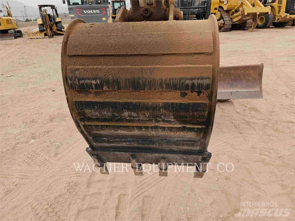 CAT 305.5E2 CR 大型油圧ショベル12t以上（パワーショベル・ユンボ）