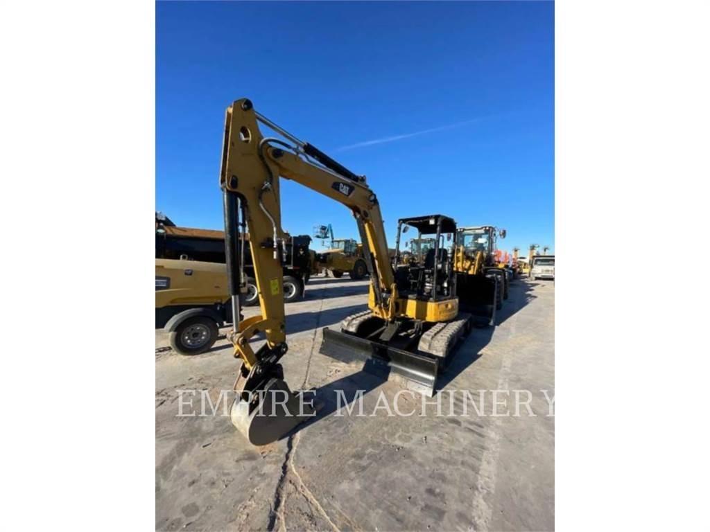 CAT 305.5E2 OR 大型油圧ショベル12t以上（パワーショベル・ユンボ）