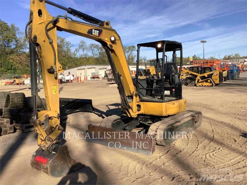 CAT 305.5E2CR 大型油圧ショベル12t以上（パワーショベル・ユンボ）