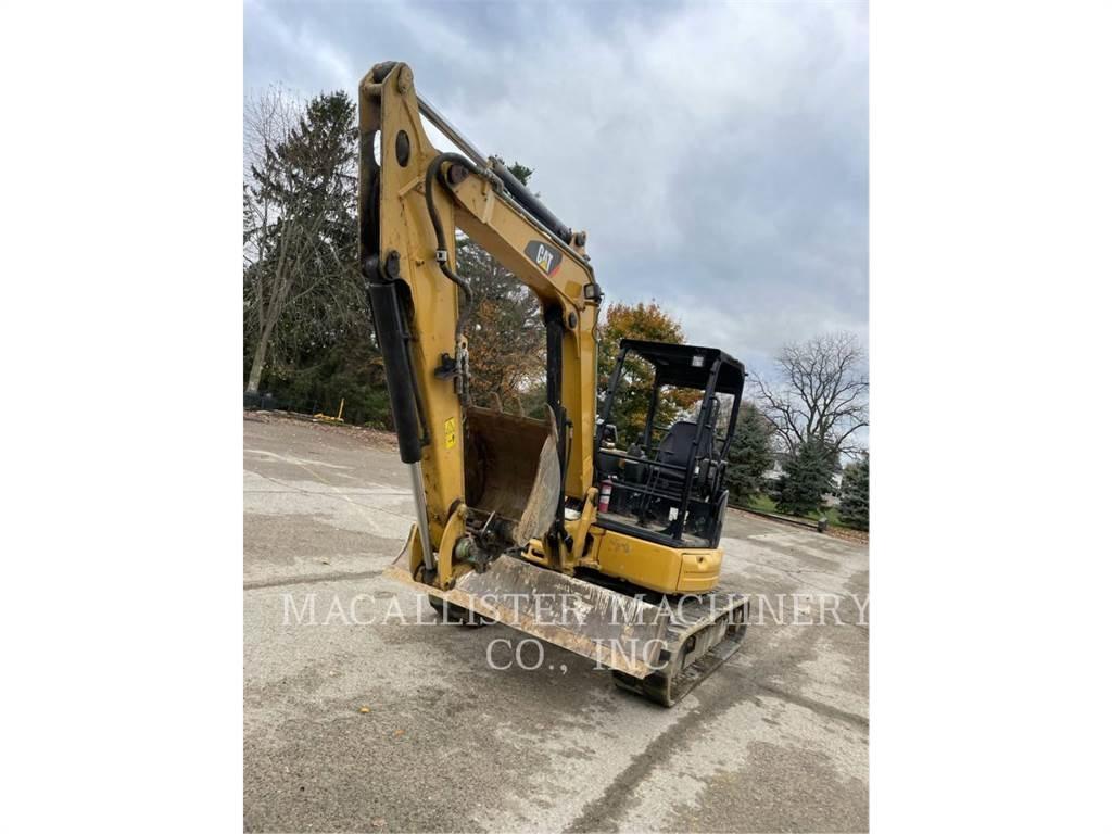 CAT 305.5E2CR 大型油圧ショベル12t以上（パワーショベル・ユンボ）