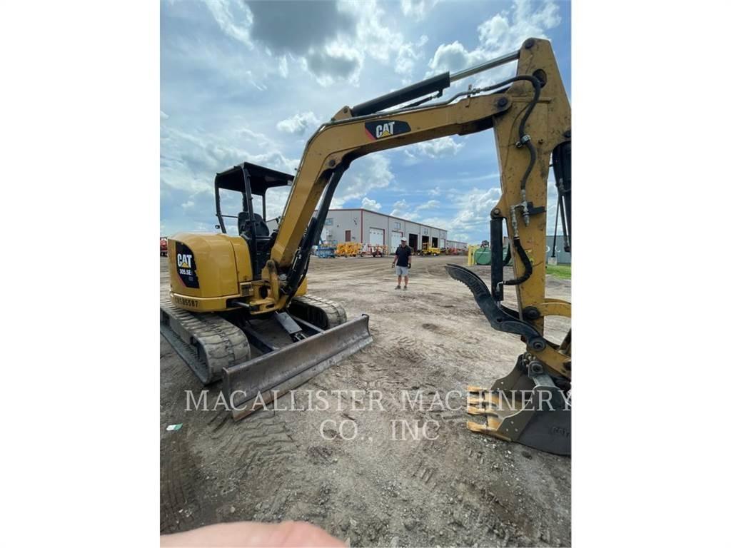 CAT 305.5E2CR 大型油圧ショベル12t以上（パワーショベル・ユンボ）