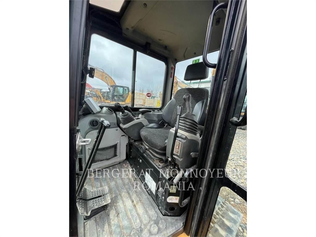 CAT 305.5E2CR 大型油圧ショベル12t以上（パワーショベル・ユンボ）