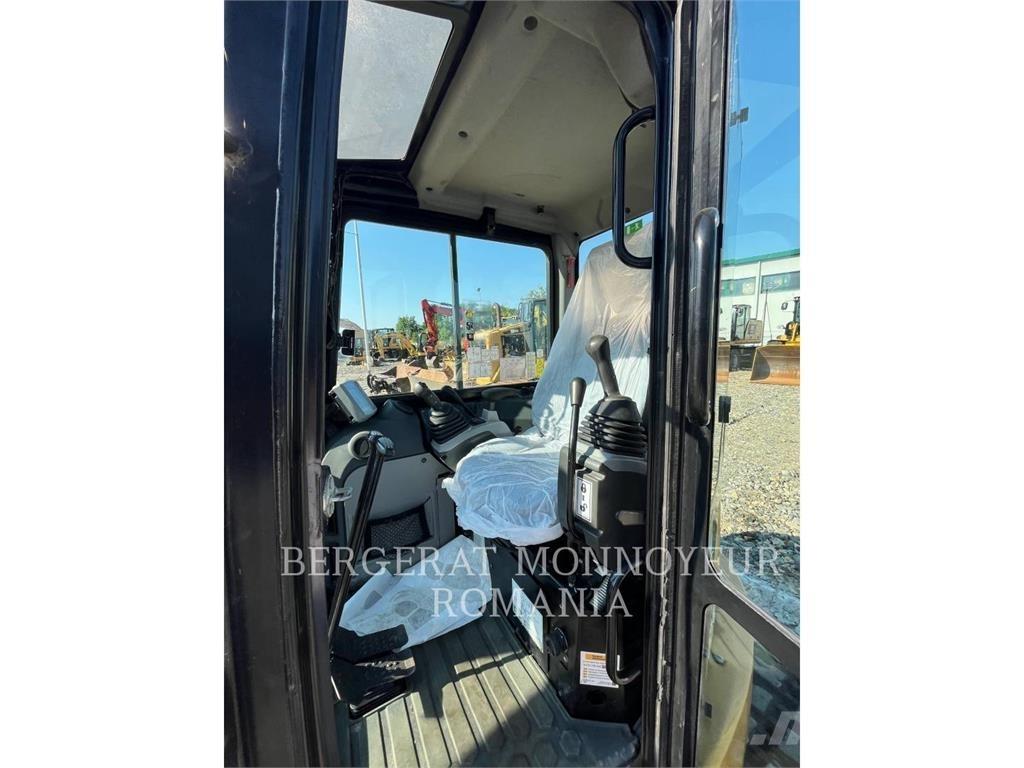 CAT 305.5E2CR 大型油圧ショベル12t以上（パワーショベル・ユンボ）