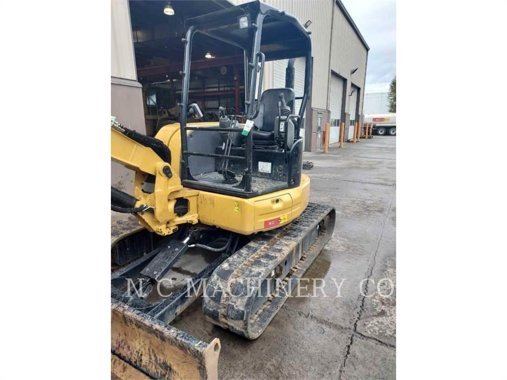 CAT 305.5E2CRN 大型油圧ショベル12t以上（パワーショベル・ユンボ）