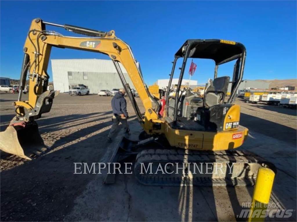 CAT 305.5E2ORT 大型油圧ショベル12t以上（パワーショベル・ユンボ）