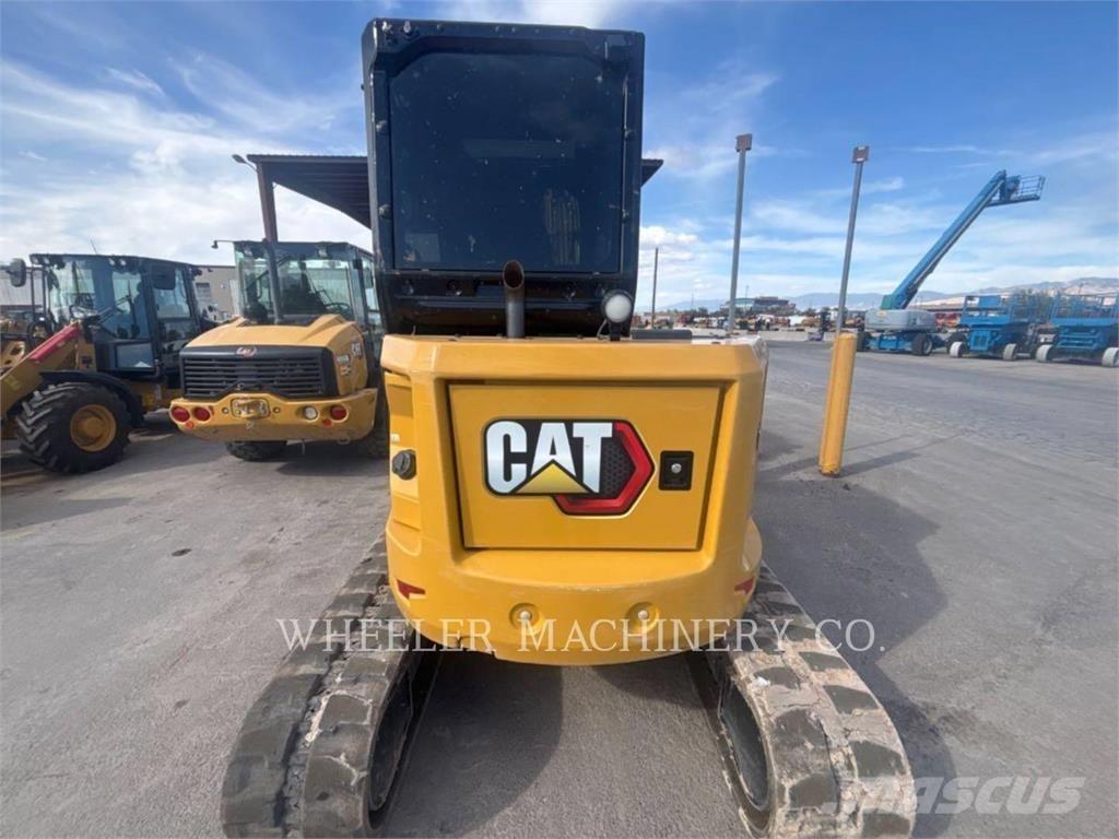 CAT 305 C3 THA 大型油圧ショベル12t以上（パワーショベル・ユンボ）