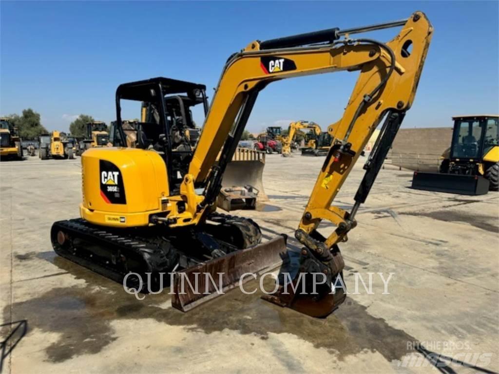 CAT 305E2 大型油圧ショベル12t以上（パワーショベル・ユンボ）