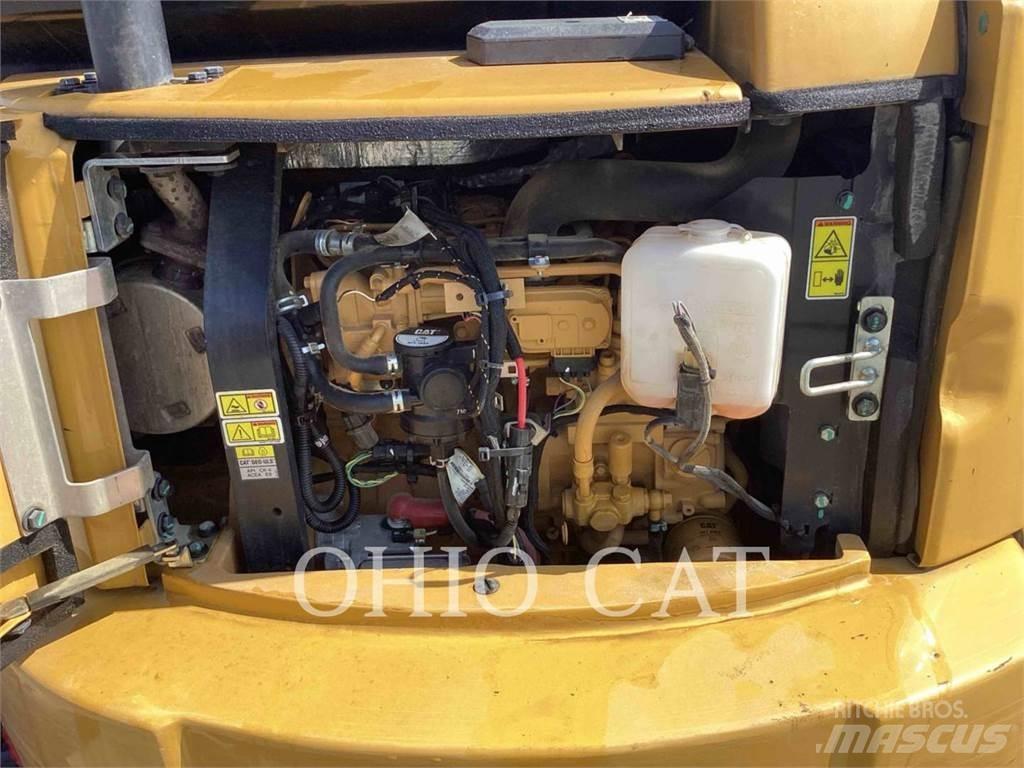 CAT 305E2 大型油圧ショベル12t以上（パワーショベル・ユンボ）