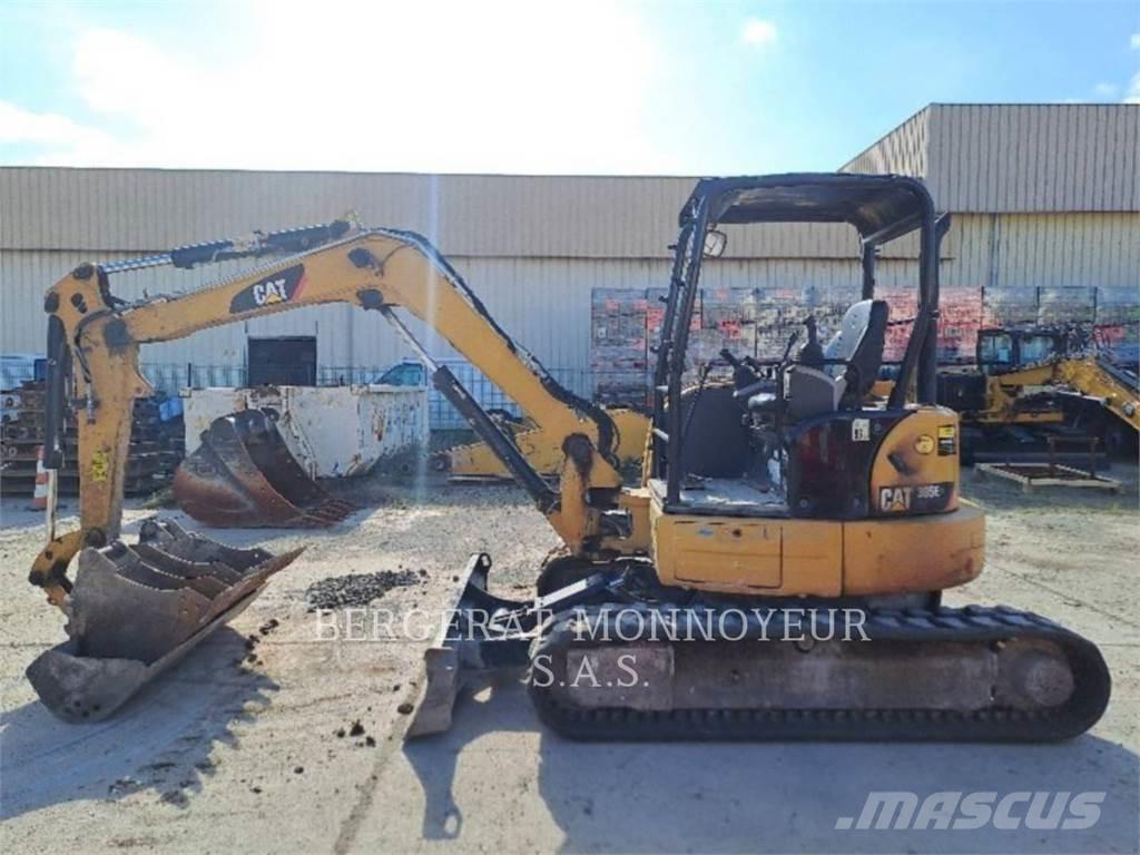 CAT 305E2 大型油圧ショベル12t以上（パワーショベル・ユンボ）
