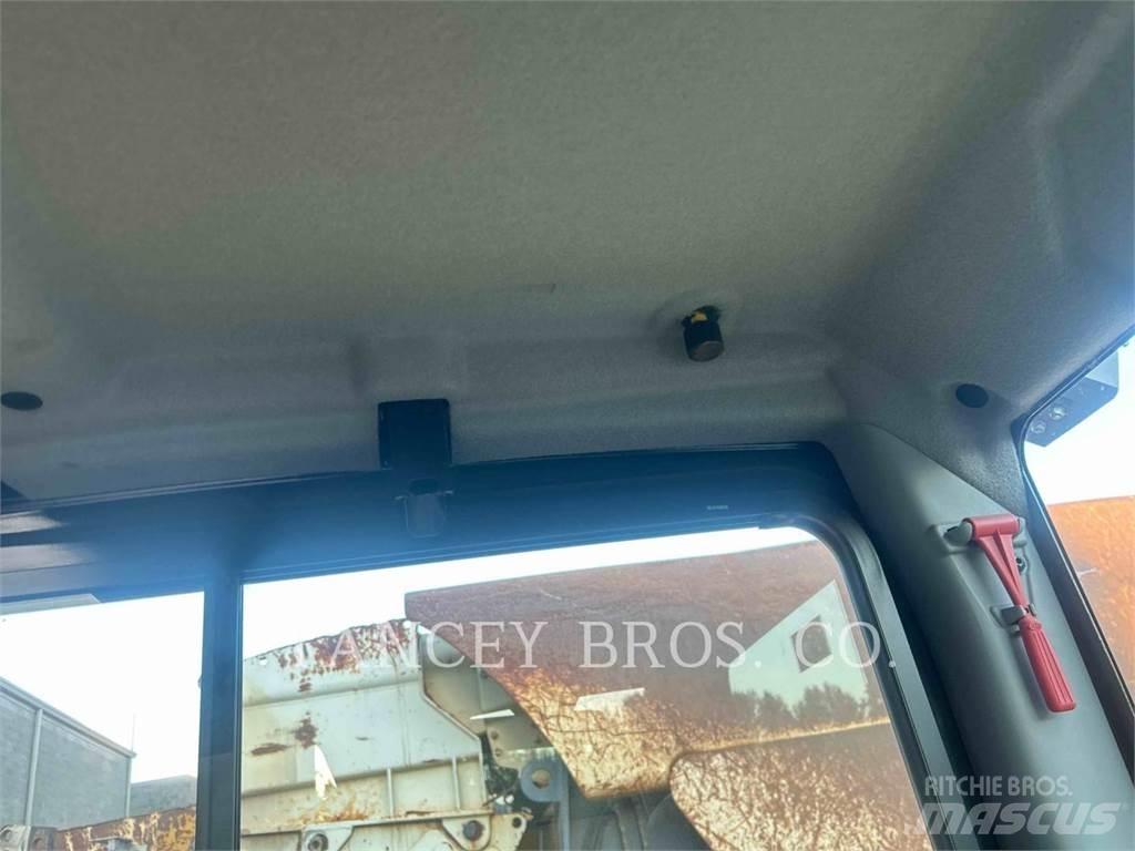 CAT 305E2CR 大型油圧ショベル12t以上（パワーショベル・ユンボ）