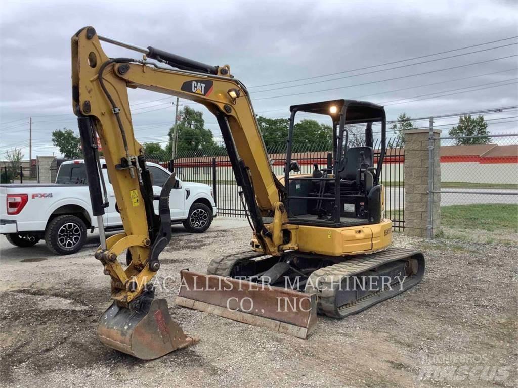 CAT 305E2CR 大型油圧ショベル12t以上（パワーショベル・ユンボ）