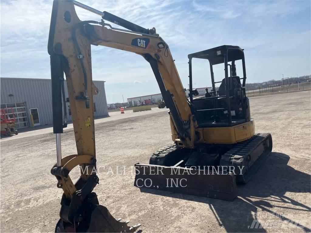 CAT 305E2CR 大型油圧ショベル12t以上（パワーショベル・ユンボ）