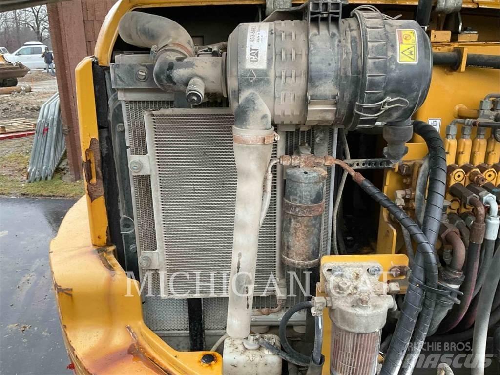 CAT 305E2CR 大型油圧ショベル12t以上（パワーショベル・ユンボ）