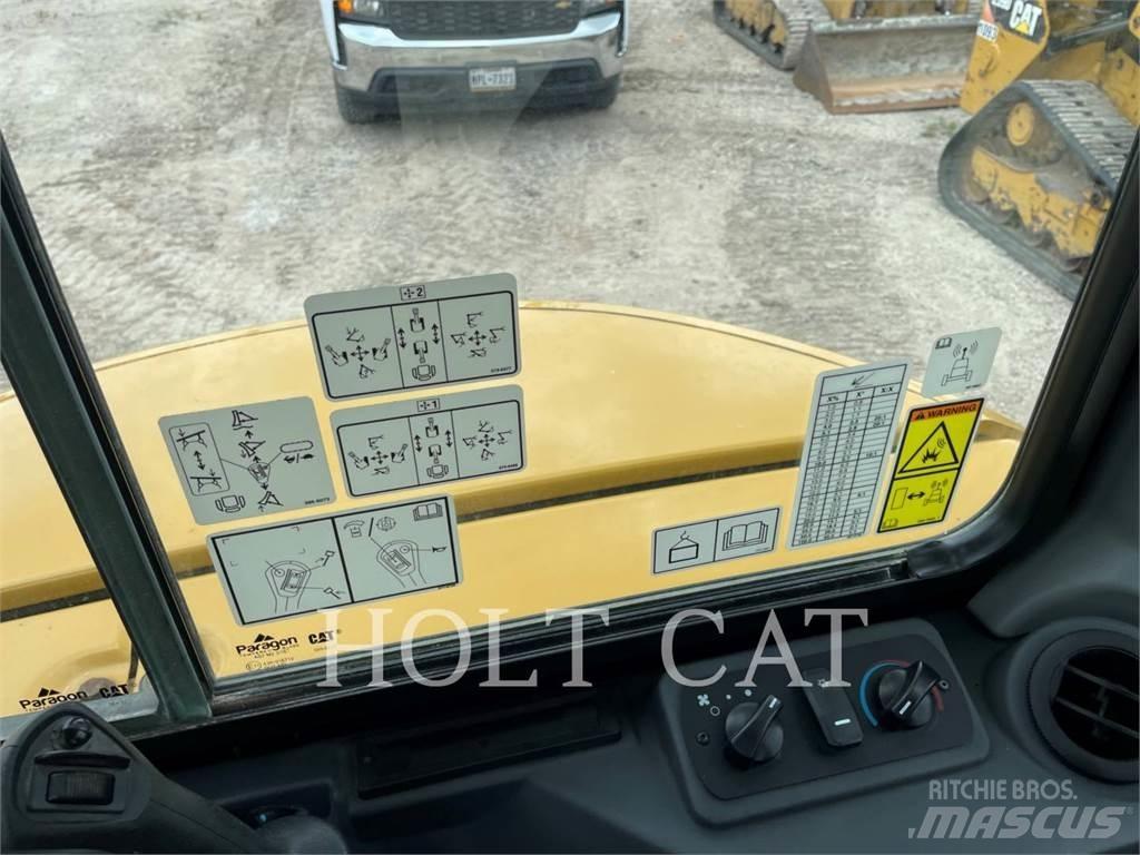 CAT 305E2CR 大型油圧ショベル12t以上（パワーショベル・ユンボ）