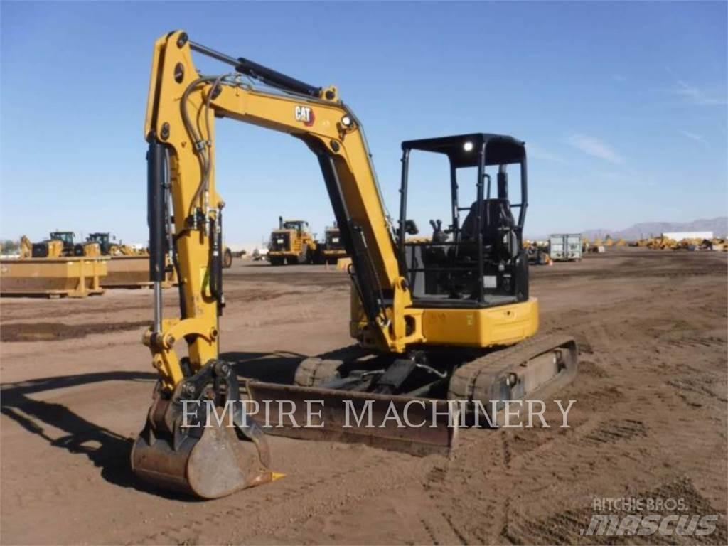 CAT 305E2CR 大型油圧ショベル12t以上（パワーショベル・ユンボ）