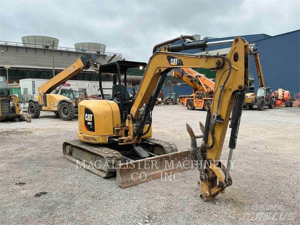 CAT 305E2CR 大型油圧ショベル12t以上（パワーショベル・ユンボ）